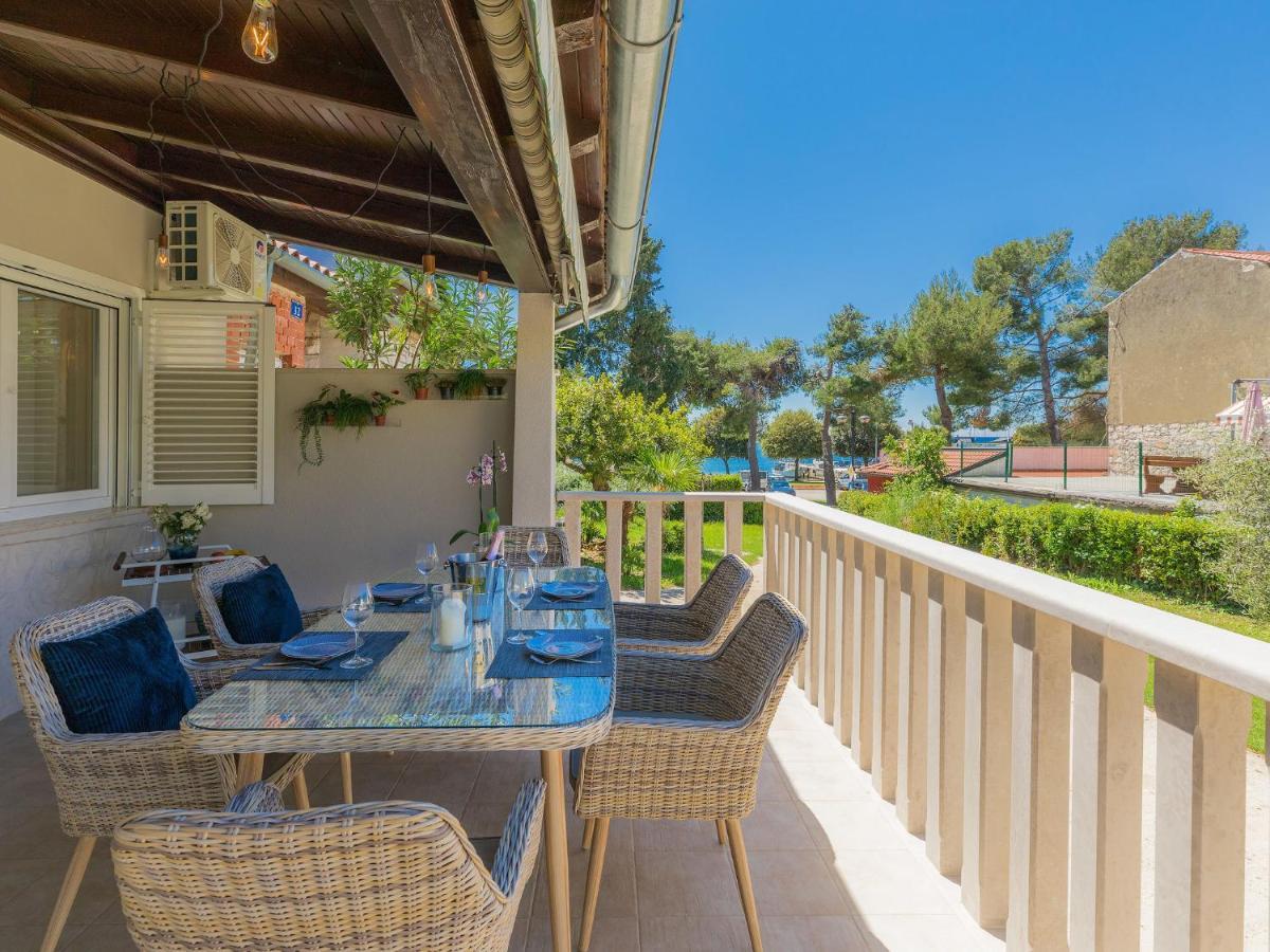 Holiday Home Punta 2 By Interhome Umag Eksteriør billede